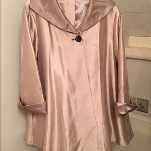 Cupcake brand bronze colored cape